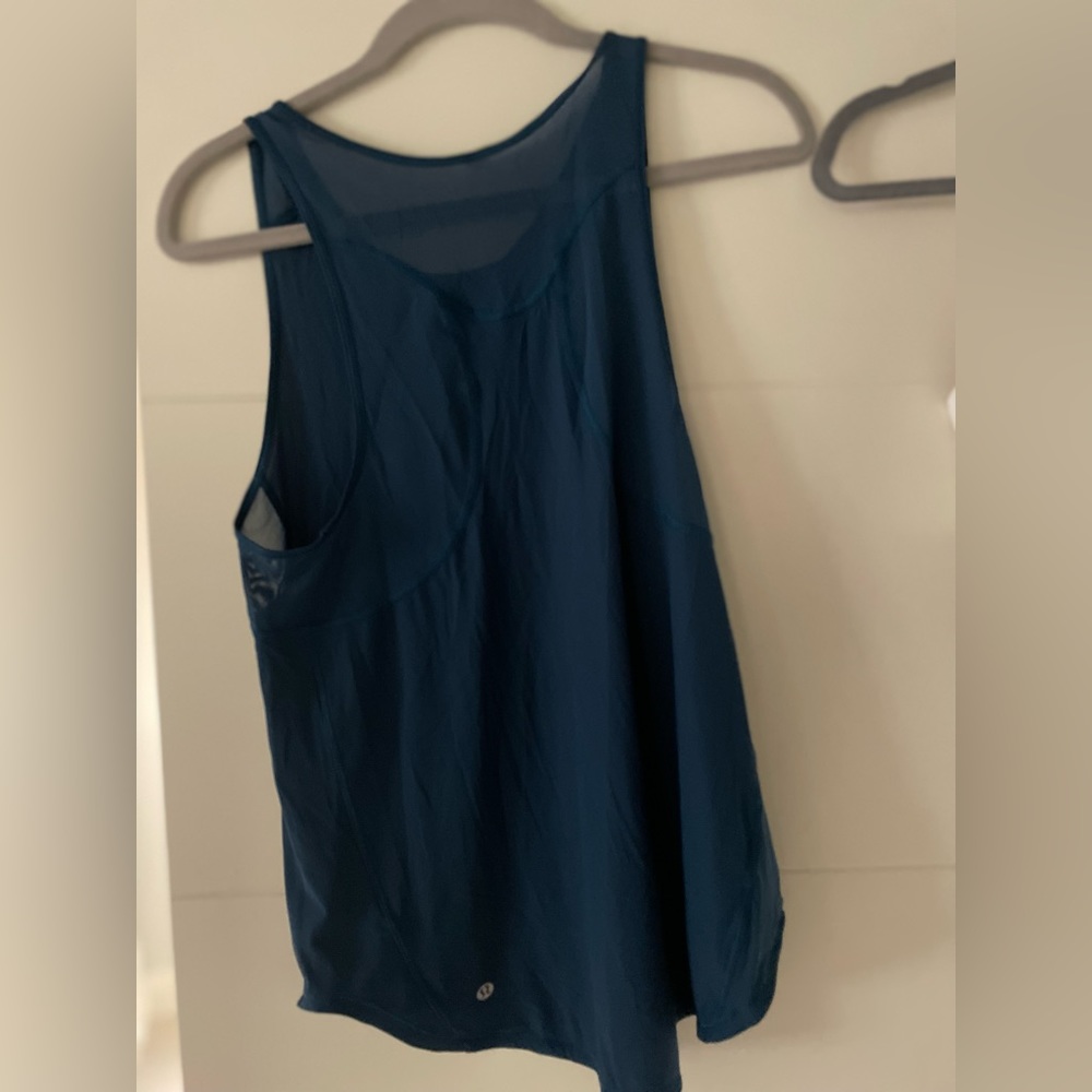 Lululemon  work out top. Medium and worn once.